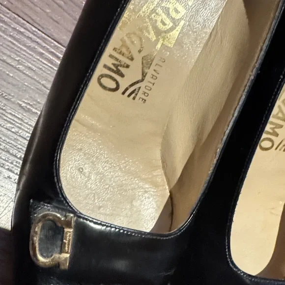 Salvatore Ferragamo Shoes - Picture 3 of 10